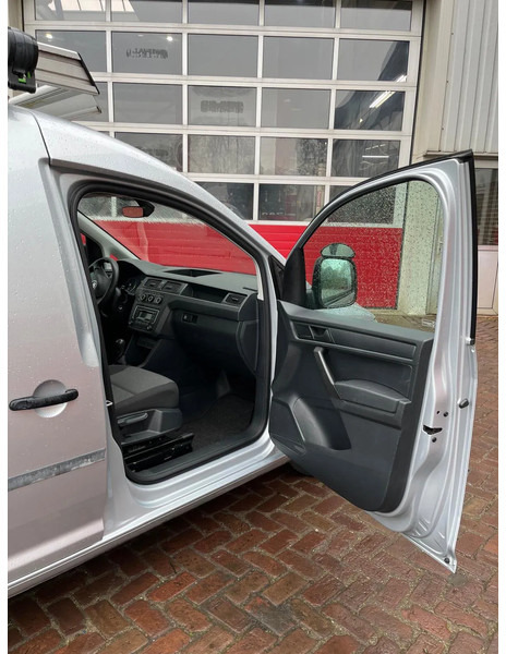 Mali kombi Volkswagen Caddy: slika 15