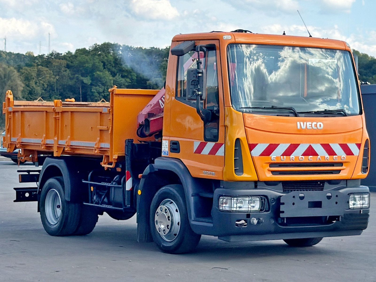 Iveco EUROCARGO 120E18 * HMF 403 K1 * TOPZUSTAND - Dostavno vozilo kiper: slika 4 Iveco EUROCARGO 120E18 * HMF 403 K1 * TOPZUSTAND - Dostavno vozilo kiper: slika 4