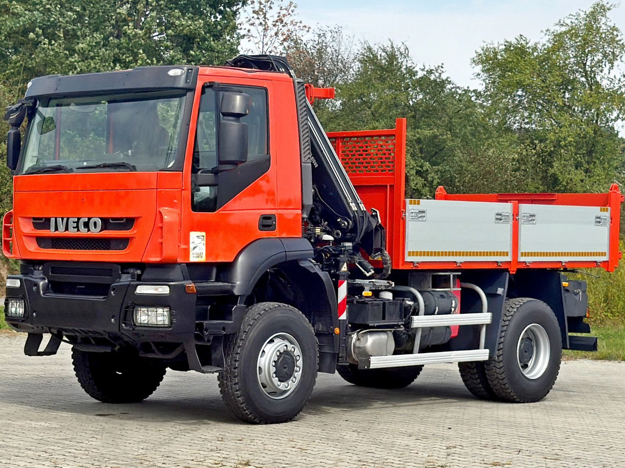 Iveco TRAKKER 190T36 * HIAB 111 ES-2 HIDUO * 4x4 * TOP - Istovarivač, Kamion sa dizalicom: slika 3 Iveco TRAKKER 190T36 * HIAB 111 ES-2 HIDUO * 4x4 * TOP - Istovarivač, Kamion sa dizalicom: slika 3