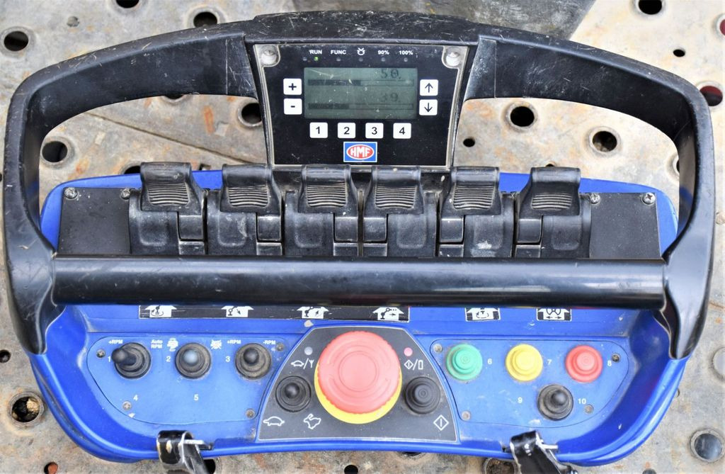 Lizing Iveco TRAKKER 360 * Kipper 4,90m* KRAN/FUNK*6x4 Iveco TRAKKER 360 * Kipper 4,90m* KRAN/FUNK*6x4 Iveco TRAKKER 360 * Kipper 4,90m* KRAN/FUNK*6x4 Iveco TRAKKER 360 * Kipper 4,90m* KRAN/FUNK*6x4: slika 12