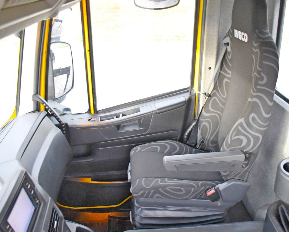 Lizing Iveco TRAKKER 360 * Kipper 4,90m* KRAN/FUNK*6x4 Iveco TRAKKER 360 * Kipper 4,90m* KRAN/FUNK*6x4 Iveco TRAKKER 360 * Kipper 4,90m* KRAN/FUNK*6x4 Iveco TRAKKER 360 * Kipper 4,90m* KRAN/FUNK*6x4: slika 11