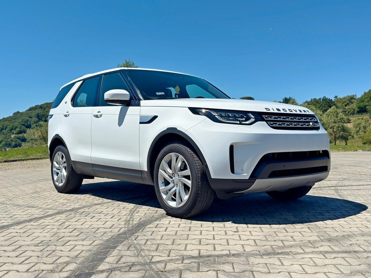 Land Rover Discovery - SUV: slika 1 Land Rover Discovery - SUV: slika 1