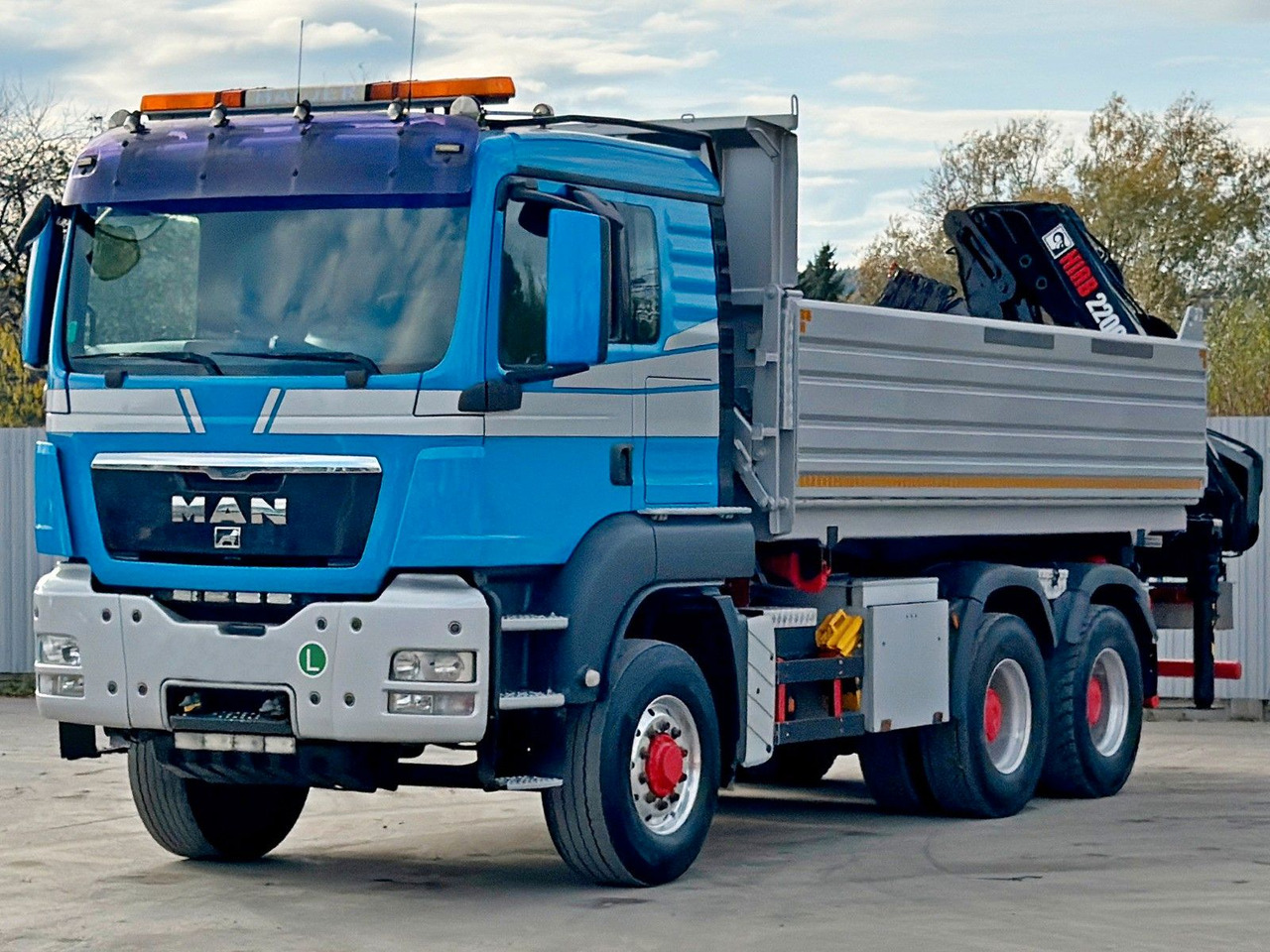 MAN TGS 26.480 * HIAB 220 - C5 + FUNK / 6x6 - Kamion sa dizalicom: slika 4 MAN TGS 26.480 * HIAB 220 - C5 + FUNK / 6x6 - Kamion sa dizalicom: slika 4