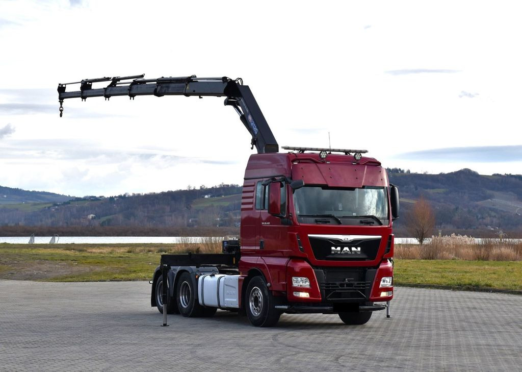 MAN TGX 28.480 Sattelzugmaschine + HMF 2120 K5/FUNK - Kamion sa dizalicom: slika 2 MAN TGX 28.480 Sattelzugmaschine + HMF 2120 K5/FUNK - Kamion sa dizalicom: slika 2