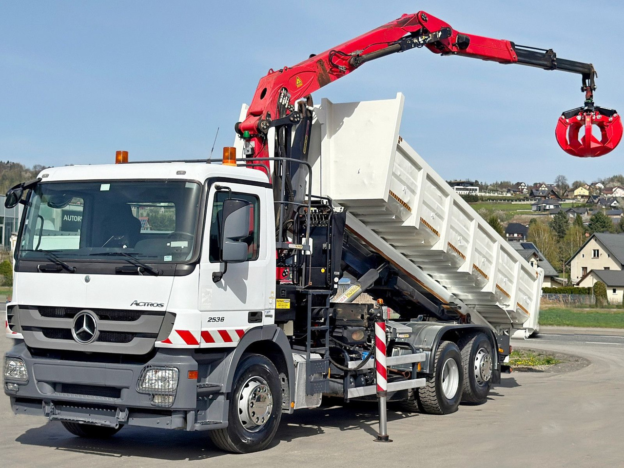 Mercedes-Benz ACTROS 2536 * Abrollkipper + EPSILON Q150Z82 - Kamion sa hidrauličnom kukom: slika 4 Mercedes-Benz ACTROS 2536 * Abrollkipper + EPSILON Q150Z82 - Kamion sa hidrauličnom kukom: slika 4