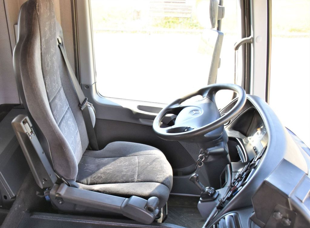Interior photo 2: Kamion sa dizalicom, Kamion sa tovarnim sandukom Mercedes-Benz ACTROS 2641 * PK 29002 +JIB PJ060/FUNK* 6x4 Mercedes-Benz ACTROS 2641 * PK 29002 +JIB PJ060/FUNK* 6x4