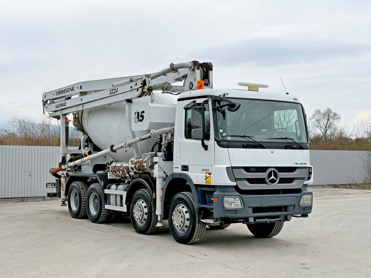 Mercedes-Benz ACTROS 3241 * Betonpumpe 24 m + FUNK / 8x4 - Auto pumpa za beton: slika 1 Mercedes-Benz ACTROS 3241 * Betonpumpe 24 m + FUNK / 8x4 - Auto pumpa za beton: slika 1