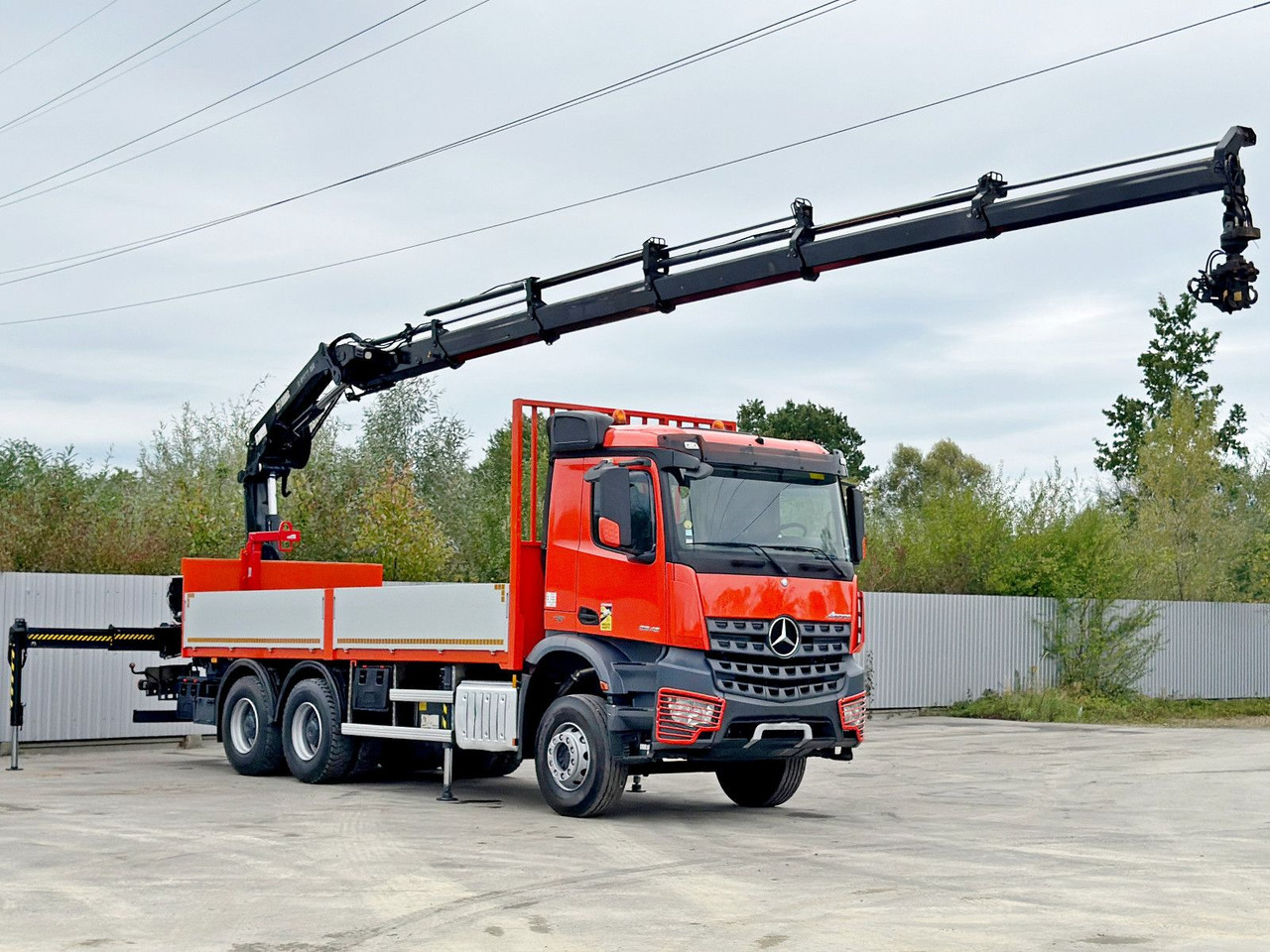 Mercedes-Benz AROCS 2643 *HIAB X-HIDUO 188 ES-5/FUNK * 6x4 - Kamion sa dizalicom: slika 2 Mercedes-Benz AROCS 2643 *HIAB X-HIDUO 188 ES-5/FUNK * 6x4 - Kamion sa dizalicom: slika 2