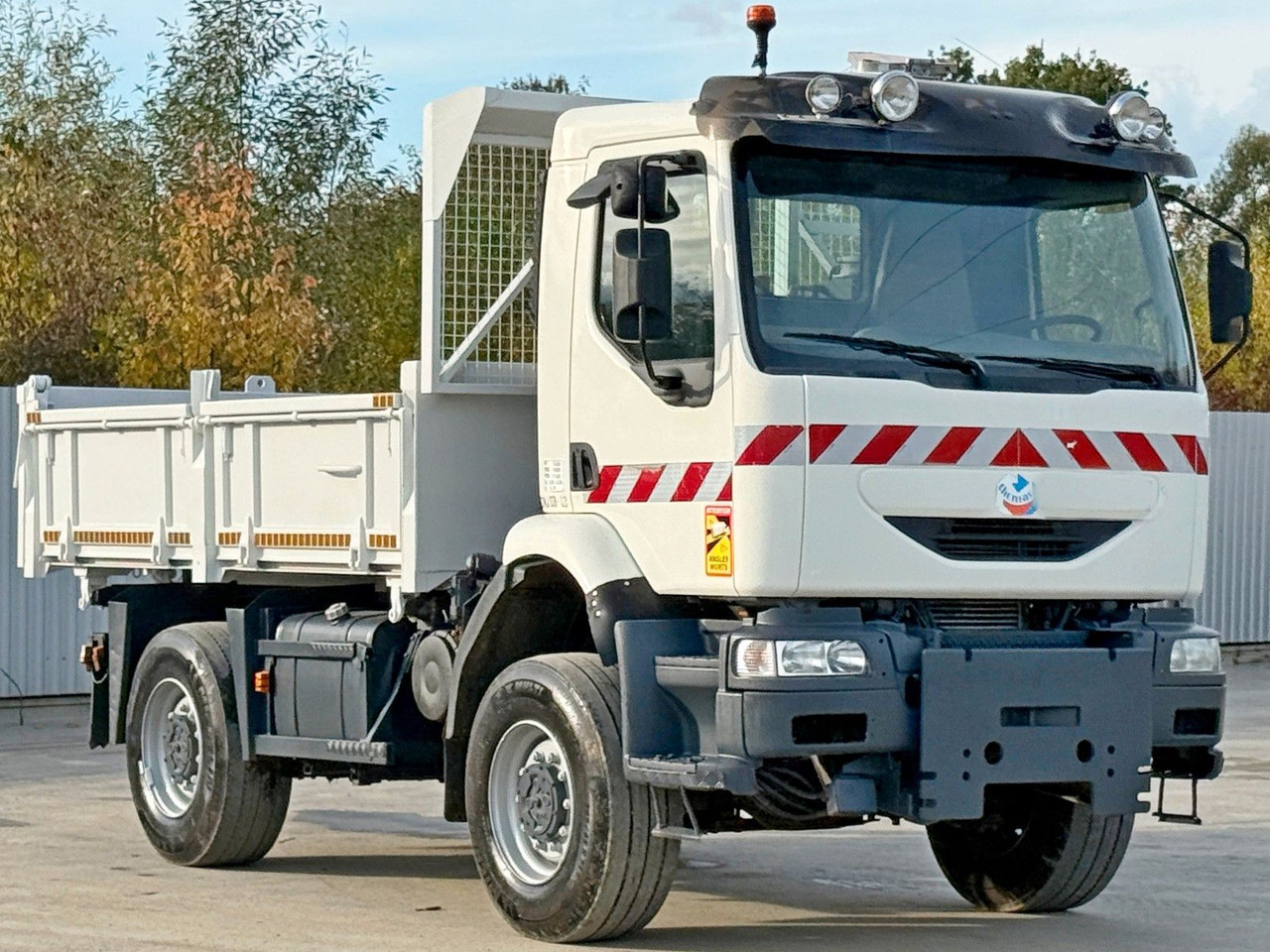Renault MIDLUM 210 DCI* KIPPER 3,60m * 4x4 - Istovarivač: slika 4 Renault MIDLUM 210 DCI* KIPPER 3,60m * 4x4 - Istovarivač: slika 4