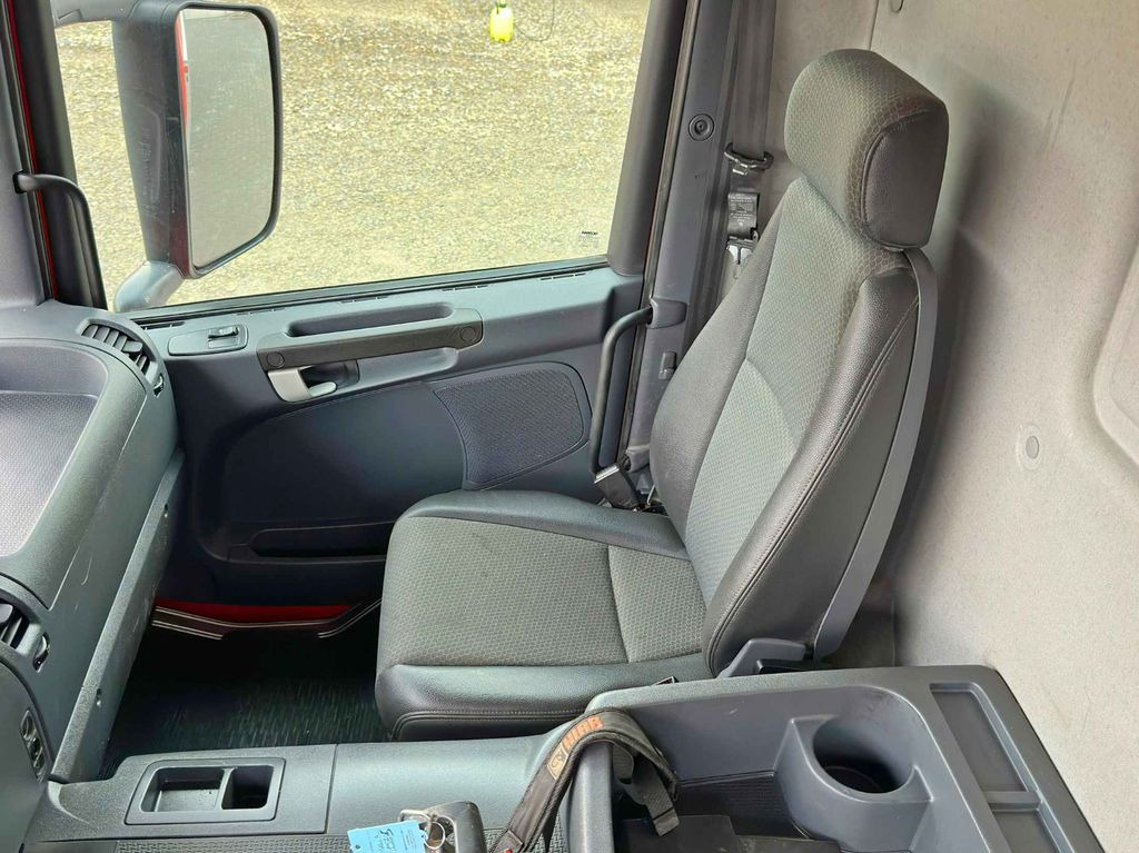 Kamion sa dizalicom, Kamion sa tovarnim sandukom Scania P 280 * HIAB 122 E - 2 HIDUO + FUNK* TOPZUSTAND: slika 10 Kamion sa dizalicom, Kamion sa tovarnim sandukom Scania P 280 * HIAB 122 E - 2 HIDUO + FUNK* TOPZUSTAND: slika 10