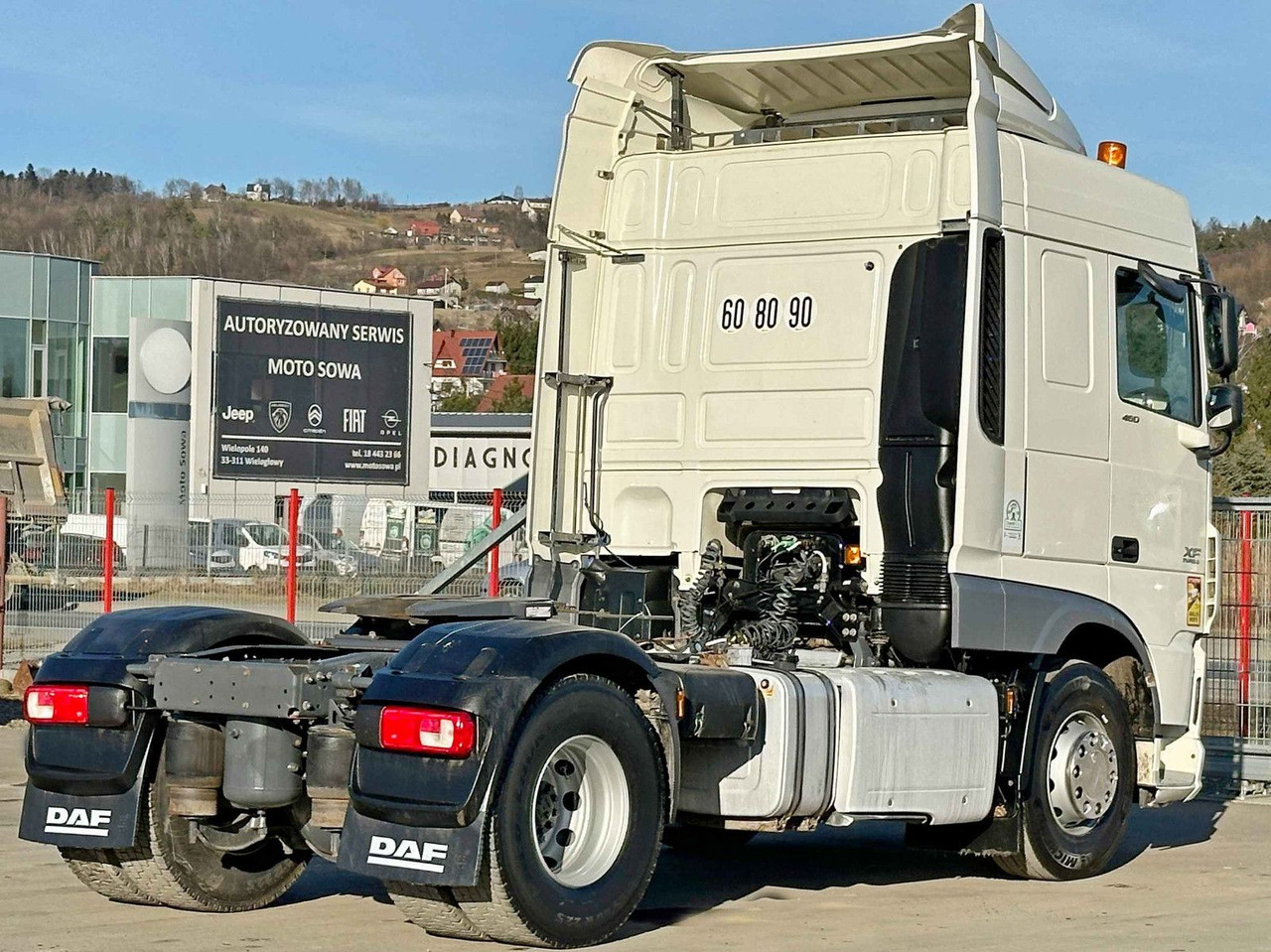 DAF XF 460 * Sattelzugmaschine * TOPZUSTAND - Tegljač: slika 3 DAF XF 460 * Sattelzugmaschine * TOPZUSTAND - Tegljač: slika 3