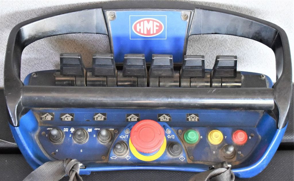 Tegljač MAN TGS 18.400 Sattelzugmaschine + KRAN/FUNK MAN TGS 18.400 Sattelzugmaschine + KRAN/FUNK: slika 13 Tegljač MAN TGS 18.400 Sattelzugmaschine + KRAN/FUNK MAN TGS 18.400 Sattelzugmaschine + KRAN/FUNK: slika 13