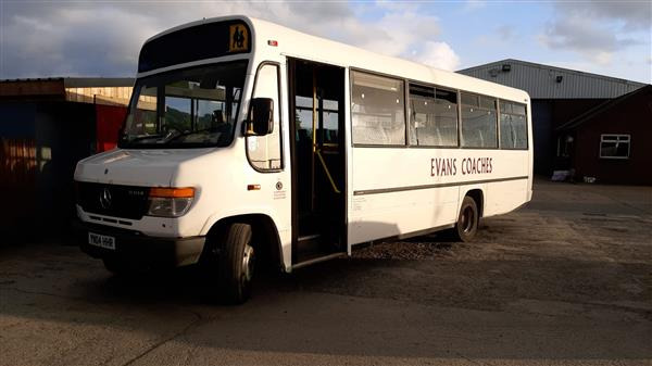 2004 Mercedes 33 seat dual purpose minicoach - Prigradski autobus: slika 4 2004 Mercedes 33 seat dual purpose minicoach - Prigradski autobus: slika 4