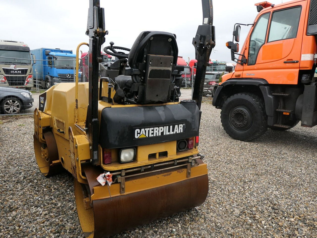Caterpillar CB24 XT - Valjak za puteve: slika 3 Caterpillar CB24 XT - Valjak za puteve: slika 3