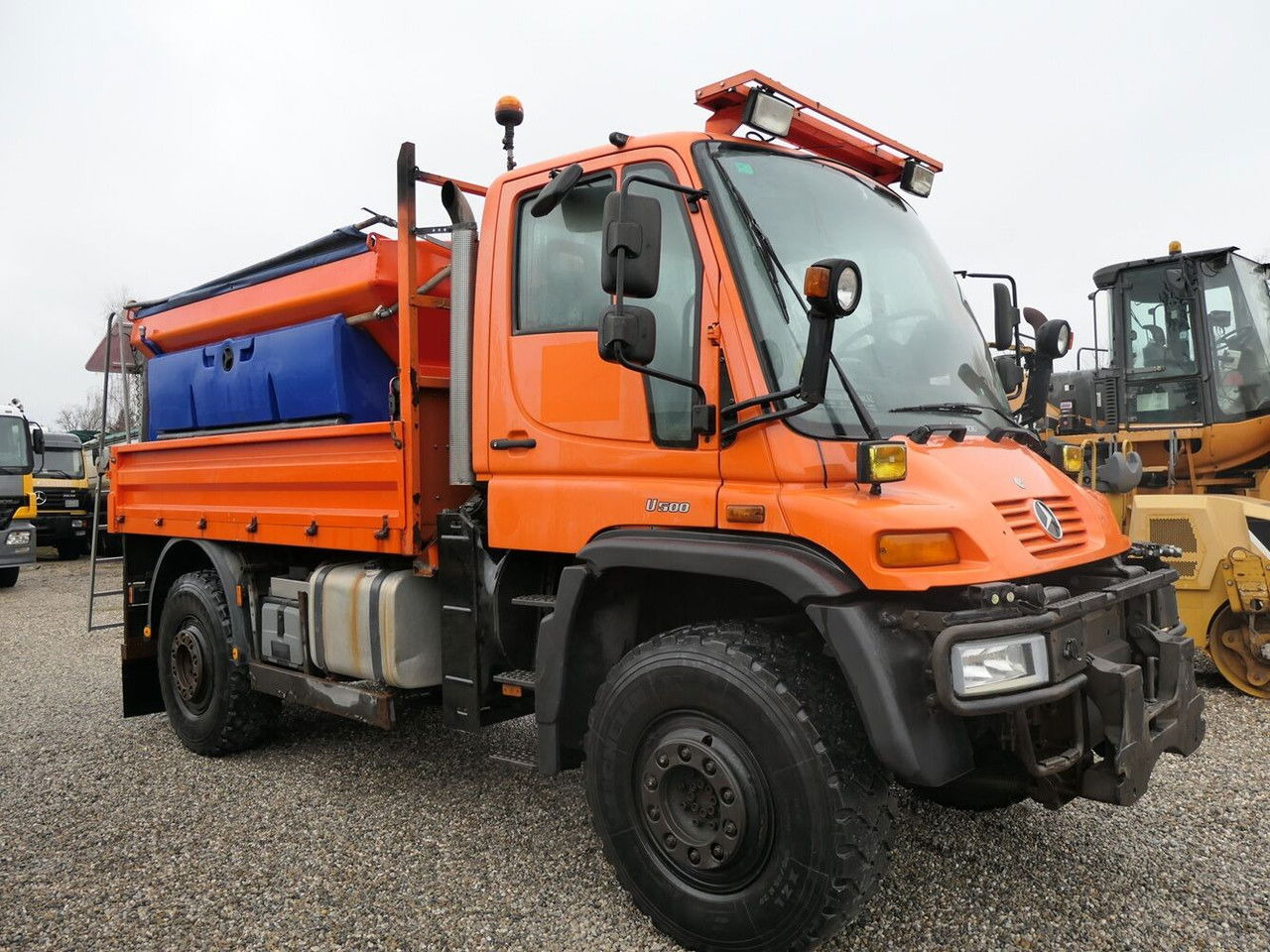 Mercedes-Benz Unimog U500 - Vozilo za čišćenje snega: slika 3 Mercedes-Benz Unimog U500 - Vozilo za čišćenje snega: slika 3