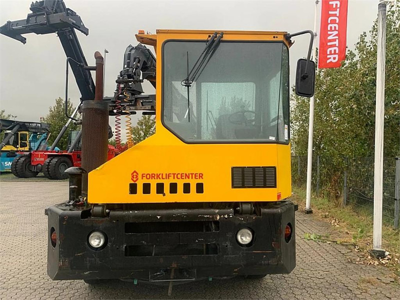 Sisu TRX182A4L2C18 - Terminalni traktor: slika 4 Sisu TRX182A4L2C18 - Terminalni traktor: slika 4