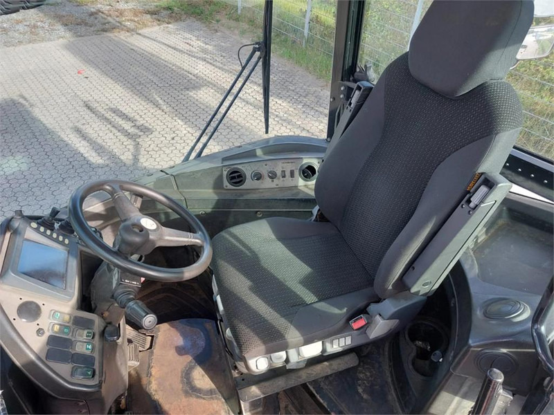 Lizing Terberg RT283 4x4 Terberg RT283 4x4: slika 17 Lizing Terberg RT283 4x4 Terberg RT283 4x4: slika 17