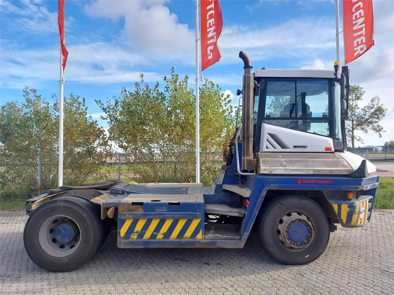 Terberg RT283 4x4 - Terminalni traktor: slika 3 Terberg RT283 4x4 - Terminalni traktor: slika 3