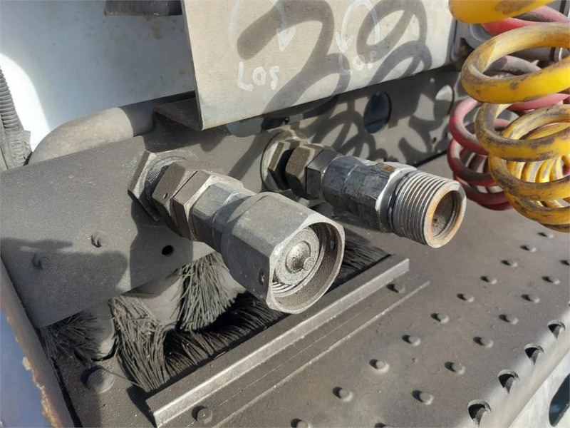 Lizing Terberg RT283 4x4 Terberg RT283 4x4: slika 11 Lizing Terberg RT283 4x4 Terberg RT283 4x4: slika 11