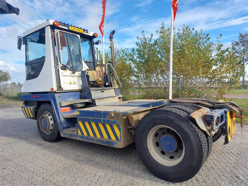 Lizing Terberg RT283 4x4 Terberg RT283 4x4: slika 7 Lizing Terberg RT283 4x4 Terberg RT283 4x4: slika 7