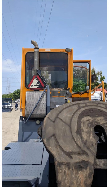 Terminalni traktor Terberg YT182: slika 10