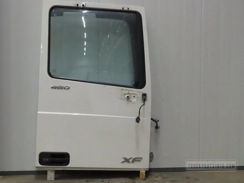DAF Body & Chassis Parts Portier Re. DAF XF 106 - Vrata i delovi za Kamion: slika 1 DAF Body & Chassis Parts Portier Re. DAF XF 106 - Vrata i delovi za Kamion: slika 1