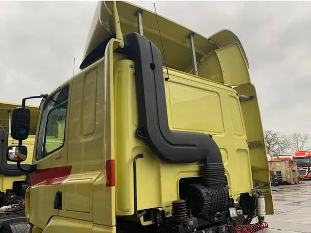 DAF CF Sleeper Cab L2 H1 Euro6 - Kabina i enterijer za Kamion: slika 2 DAF CF Sleeper Cab L2 H1 Euro6 - Kabina i enterijer za Kamion: slika 2
