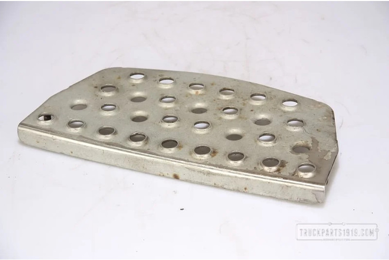 MAN Body & Chassis Parts Instapplaat - Karoserija i eksterijer za Kamion: slika 1 MAN Body & Chassis Parts Instapplaat - Karoserija i eksterijer za Kamion: slika 1