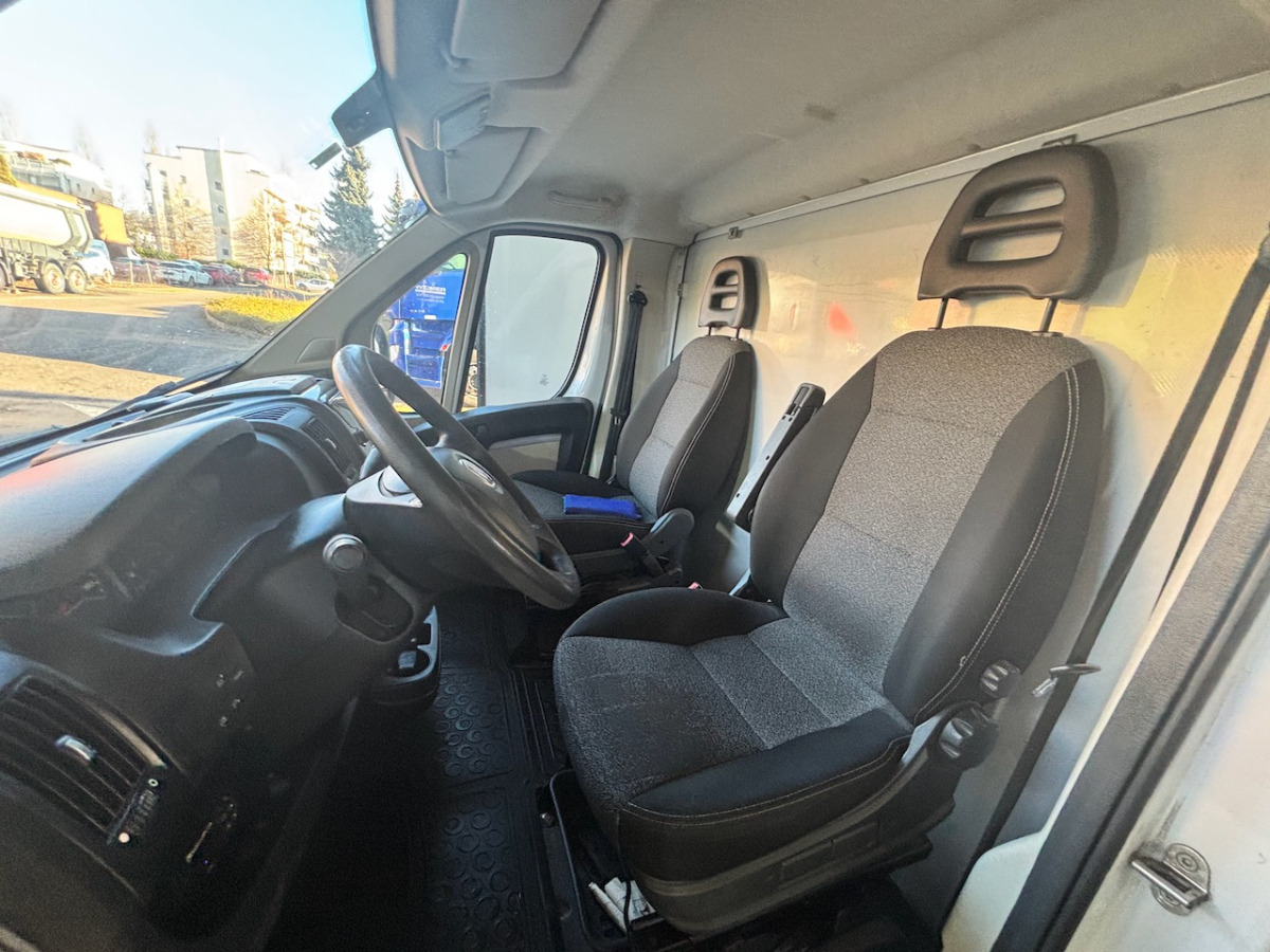FIAT Ducato 2.3MJ - Dostavno vozilo hladnjača: slika 4 FIAT Ducato 2.3MJ - Dostavno vozilo hladnjača: slika 4