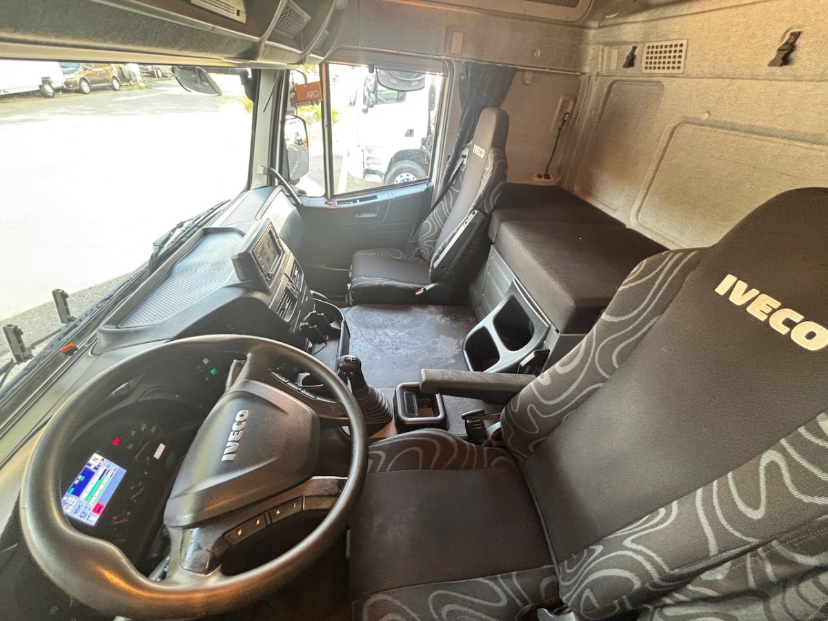 IVECO 190S40 Stralis - Kamion sa ceradom: slika 4 IVECO 190S40 Stralis - Kamion sa ceradom: slika 4