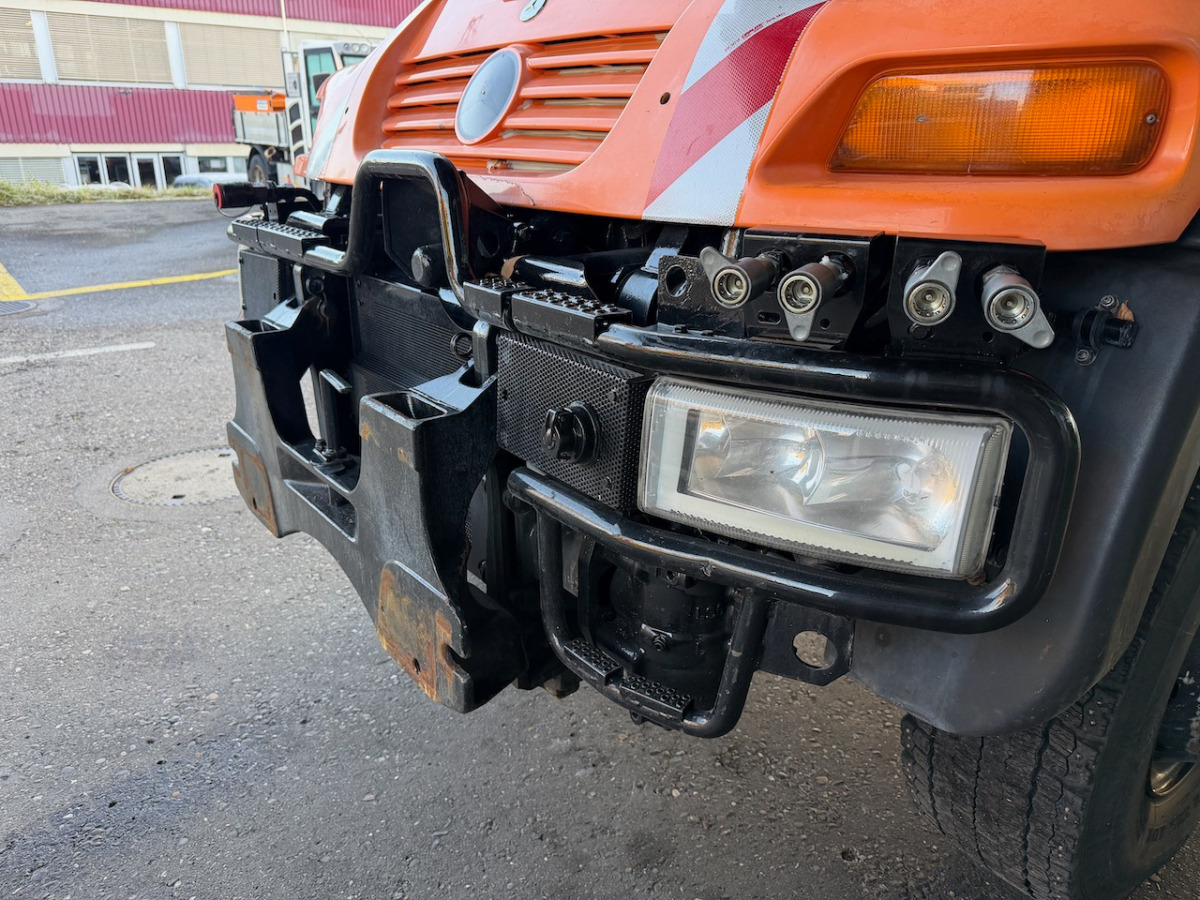 UNIMOG U400 - Korisno/ Posebno vozilo: slika 4 UNIMOG U400 - Korisno/ Posebno vozilo: slika 4