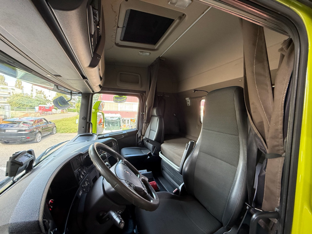 SCANIA R490 8x4 - Kamion sa hidrauličnom kukom: slika 3 SCANIA R490 8x4 - Kamion sa hidrauličnom kukom: slika 3