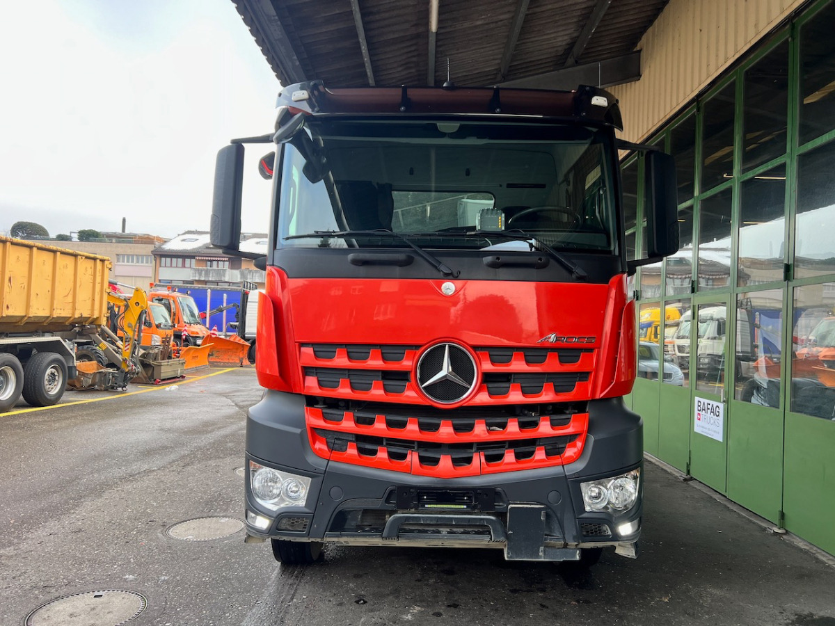 MERCEDES Arocs 2645 - Tegljač: slika 2 MERCEDES Arocs 2645 - Tegljač: slika 2