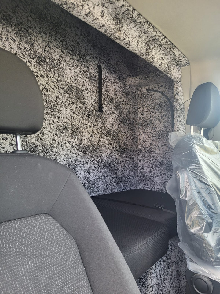 Novu Dostavno vozilo sa zatvorenim sandukom, Dostavno vozilo sa duplom kabinom MAN TGE 3.180 Koffer mit Schlafbett: slika 7