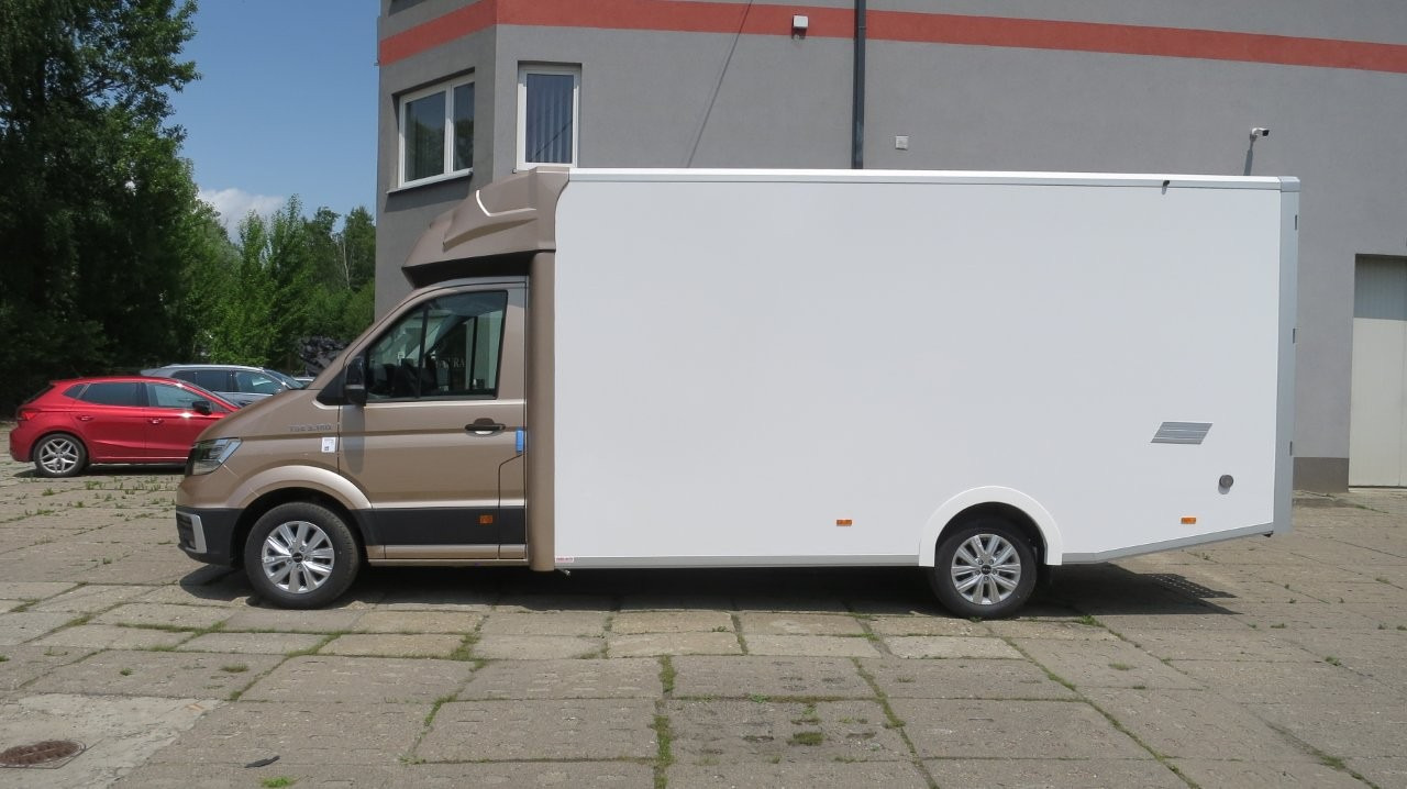 MAN TGE 3.180 Koffer mit Schlafbett - Dostavno vozilo sa zatvorenim sandukom, Dostavno vozilo sa duplom kabinom: slika 2 MAN TGE 3.180 Koffer mit Schlafbett - Dostavno vozilo sa zatvorenim sandukom, Dostavno vozilo sa duplom kabinom: slika 2