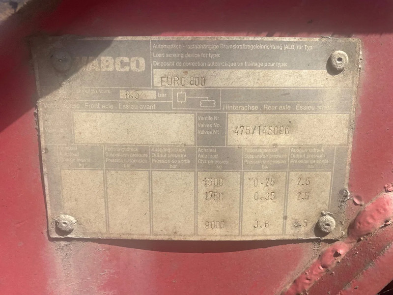 Poluprikolica za prevoz kontejnera/ Poluprikolica sa promenjivim sandukom Renders 2x 20 1x 30 1x 40 in prijs verlaagt: slika 12 Poluprikolica za prevoz kontejnera/ Poluprikolica sa promenjivim sandukom Renders 2x 20 1x 30 1x 40 in prijs verlaagt: slika 12