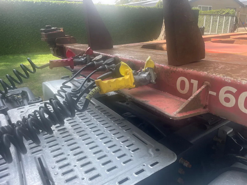 Renders 2x 20 1x 30 1x 40 in prijs verlaagt - Poluprikolica za prevoz kontejnera/ Poluprikolica sa promenjivim sandukom: slika 2 Renders 2x 20 1x 30 1x 40 in prijs verlaagt - Poluprikolica za prevoz kontejnera/ Poluprikolica sa promenjivim sandukom: slika 2