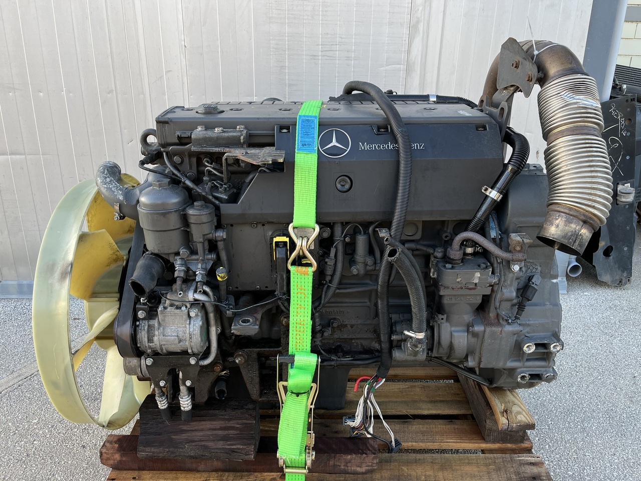ENGINE AXOR OM926LA EURO5 330PS - Motor za Kamion: slika 1 ENGINE AXOR OM926LA EURO5 330PS - Motor za Kamion: slika 1