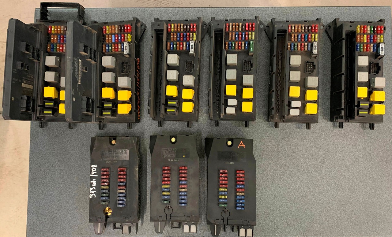 FUSE BOX SPRINTER 901,906 - Električni sistem za Dostavno vozilo: slika 1 FUSE BOX SPRINTER 901,906 - Električni sistem za Dostavno vozilo: slika 1