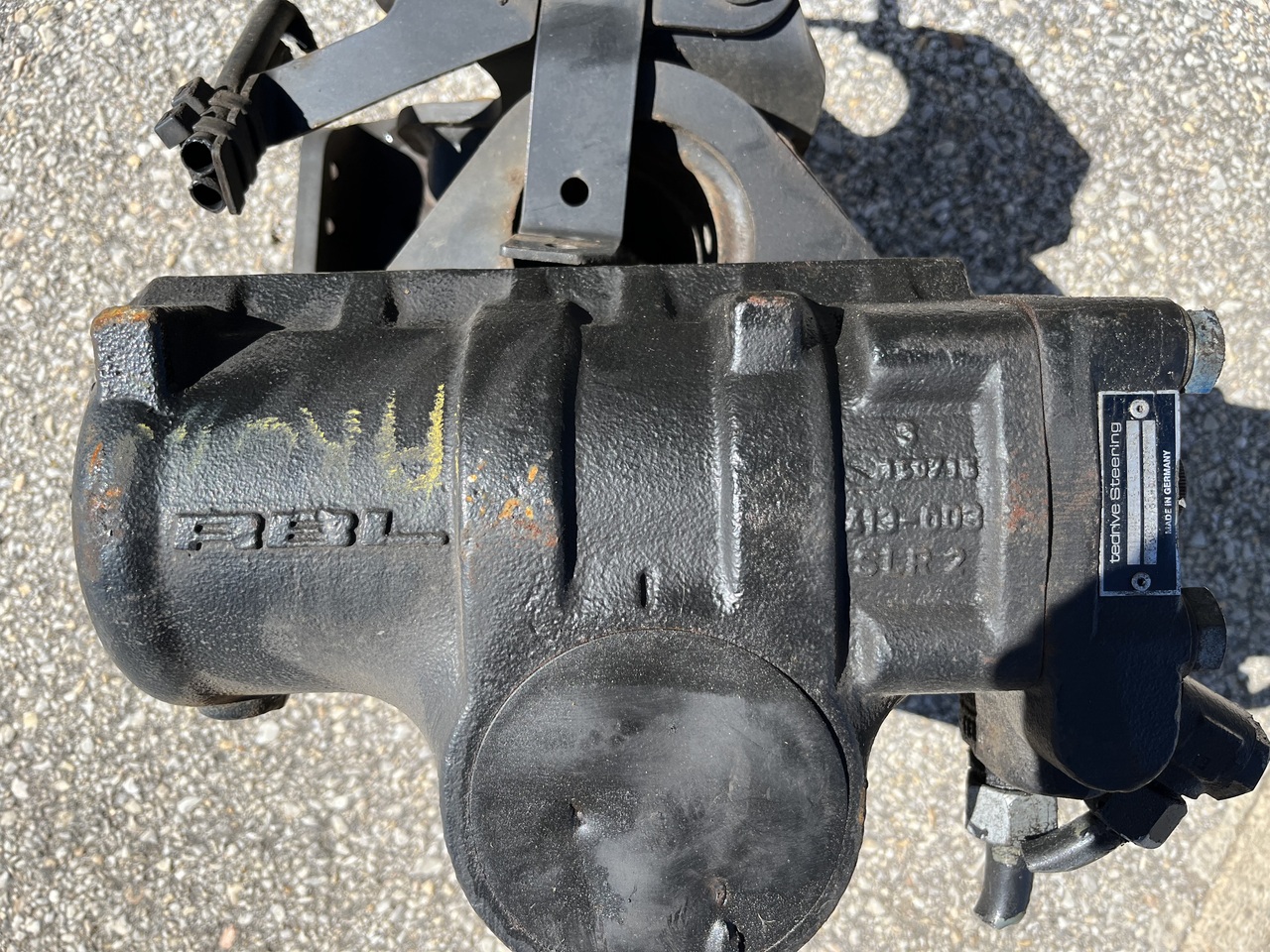 STEERING GEAR RBL C300 MAN TGL - Upravljački sistem za Kamion: slika 2 STEERING GEAR RBL C300 MAN TGL - Upravljački sistem za Kamion: slika 2