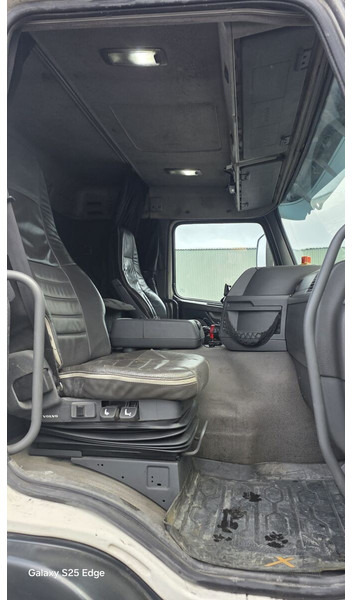 Istovarivač Volvo FMX 500: slika 16