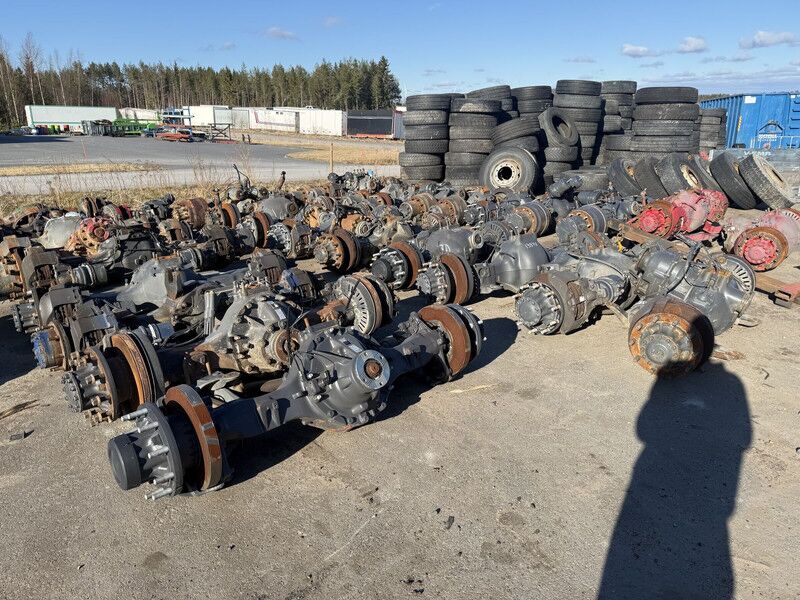 Volvo RTS2370A RSS1125 RTH2610F RTH3312 RTH3815 MD15 CTEV87 - Zadnja osovina: slika 1 Volvo RTS2370A RSS1125 RTH2610F RTH3312 RTH3815 MD15 CTEV87 - Zadnja osovina: slika 1