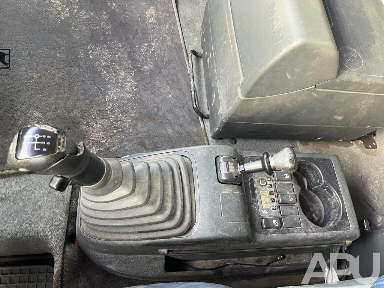 MAN TGA 26.480 - Druga mašina: slika 2 MAN TGA 26.480 - Druga mašina: slika 2