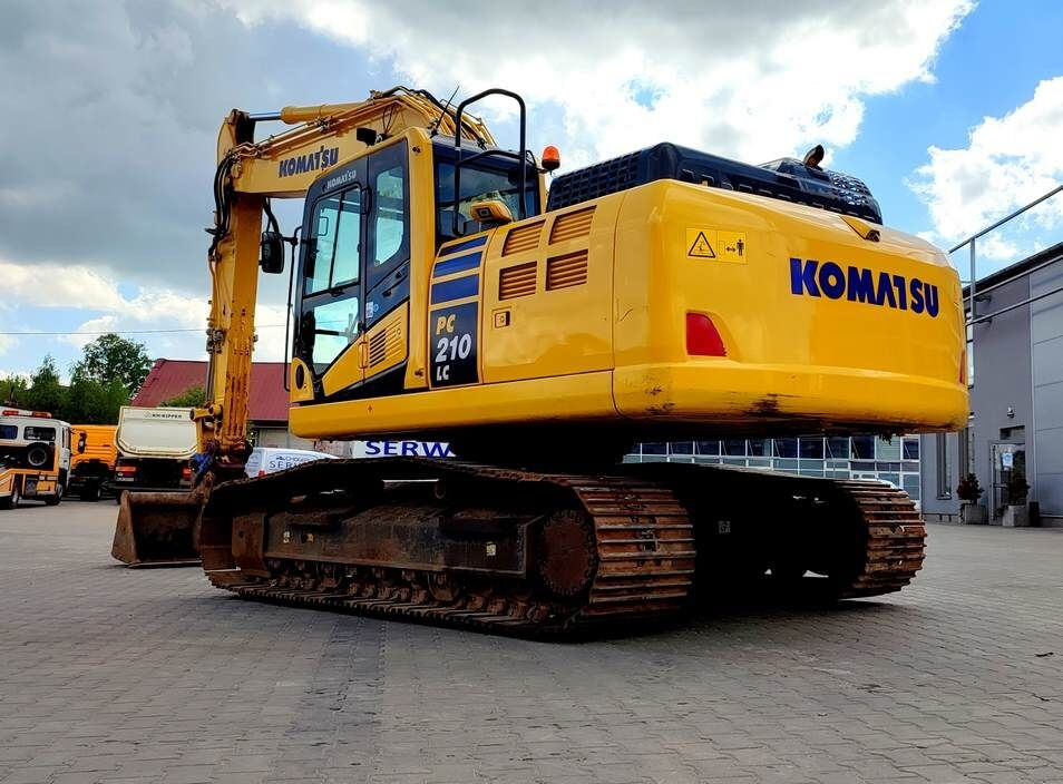 Komatsu PC210LC-11 - Bager guseničar: slika 2 Komatsu PC210LC-11 - Bager guseničar: slika 2