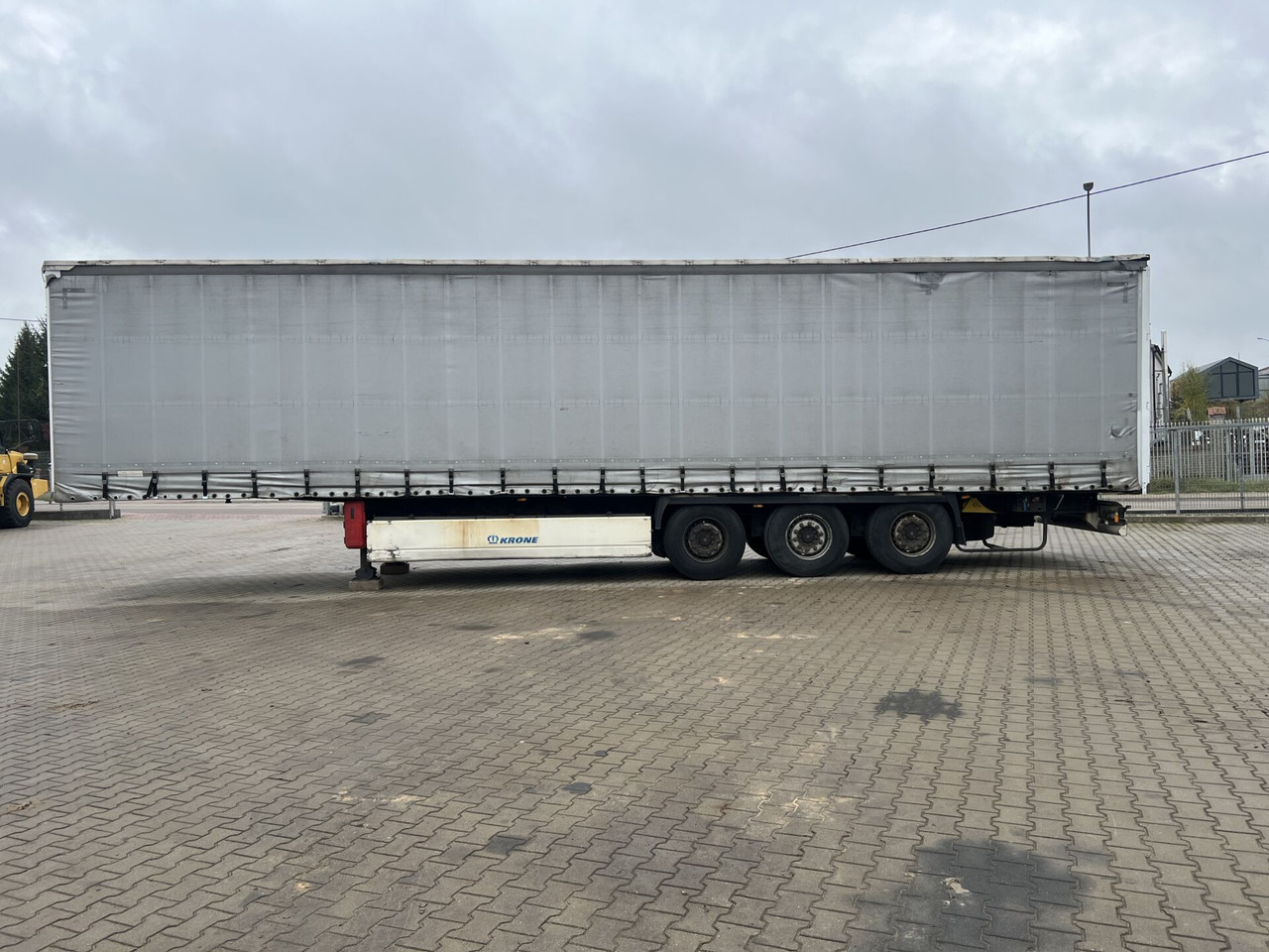 Naczepa ciężarowa KRONE - Poluprikolica sa ceradom: slika 2 Naczepa ciężarowa KRONE - Poluprikolica sa ceradom: slika 2