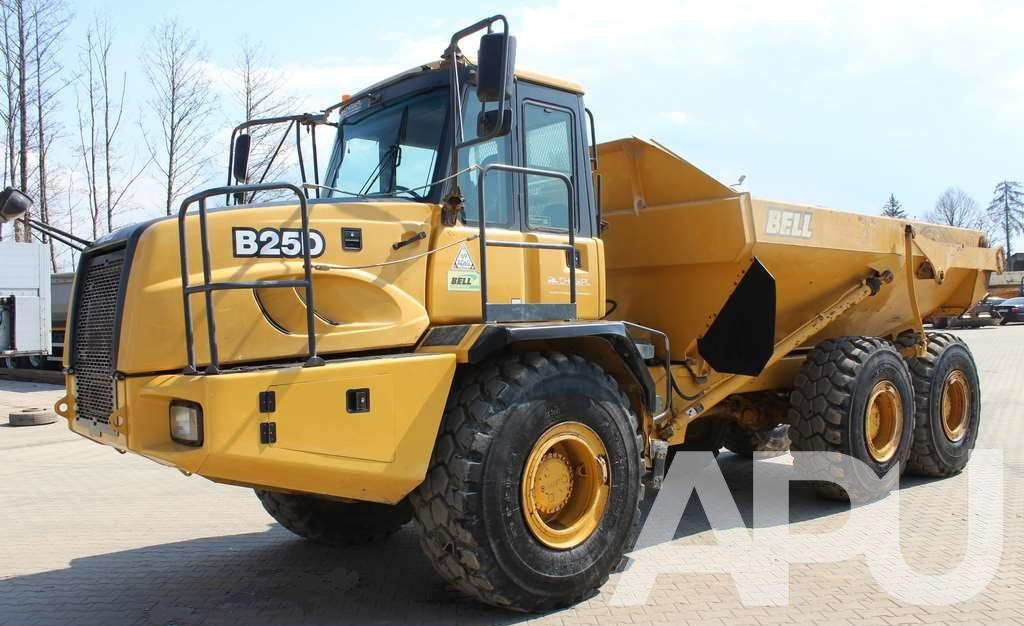 WOZIDŁO Bell ADT B25D 6×6 - Zglobni kiper: slika 1 WOZIDŁO Bell ADT B25D 6×6 - Zglobni kiper: slika 1