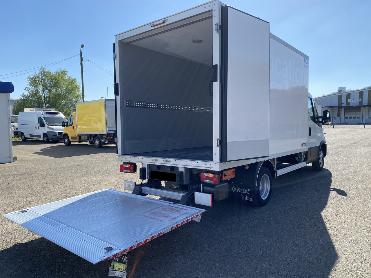 IVECO Daily 35C16 frigorifique Hayon - Dostavno vozilo hladnjača: slika 3 IVECO Daily 35C16 frigorifique Hayon - Dostavno vozilo hladnjača: slika 3