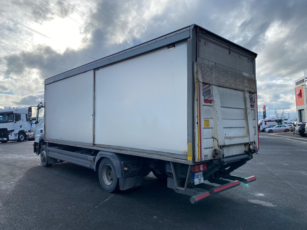 2014 Mercedes Atego 1524 - Kamion sa zatvorenim sandukom: slika 5 2014 Mercedes Atego 1524 - Kamion sa zatvorenim sandukom: slika 5