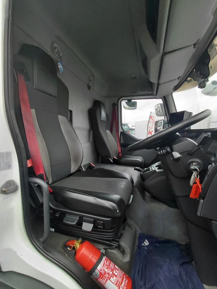 2019 Renault D 12T - Kamion sa zatvorenim sandukom: slika 3 2019 Renault D 12T - Kamion sa zatvorenim sandukom: slika 3