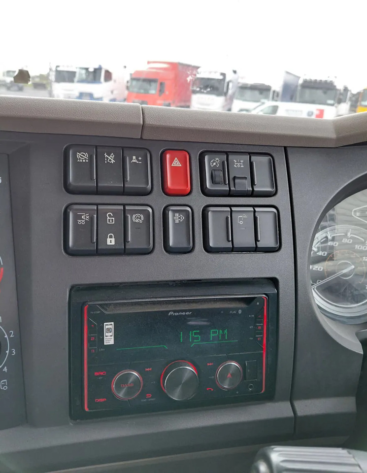 2020 DAF 260 HP AUTO CURTAINSIDER - Kamion sa ceradom: slika 4 2020 DAF 260 HP AUTO CURTAINSIDER - Kamion sa ceradom: slika 4